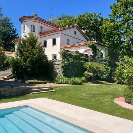 Espectacular Casa Chateau En El Centro De Olot Esterno foto
