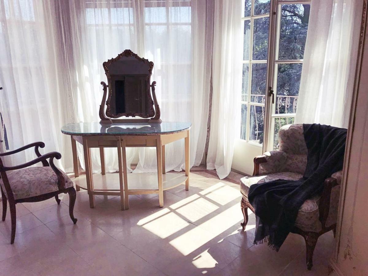 Espectacular Casa Chateau En El Centro De Olot Esterno foto